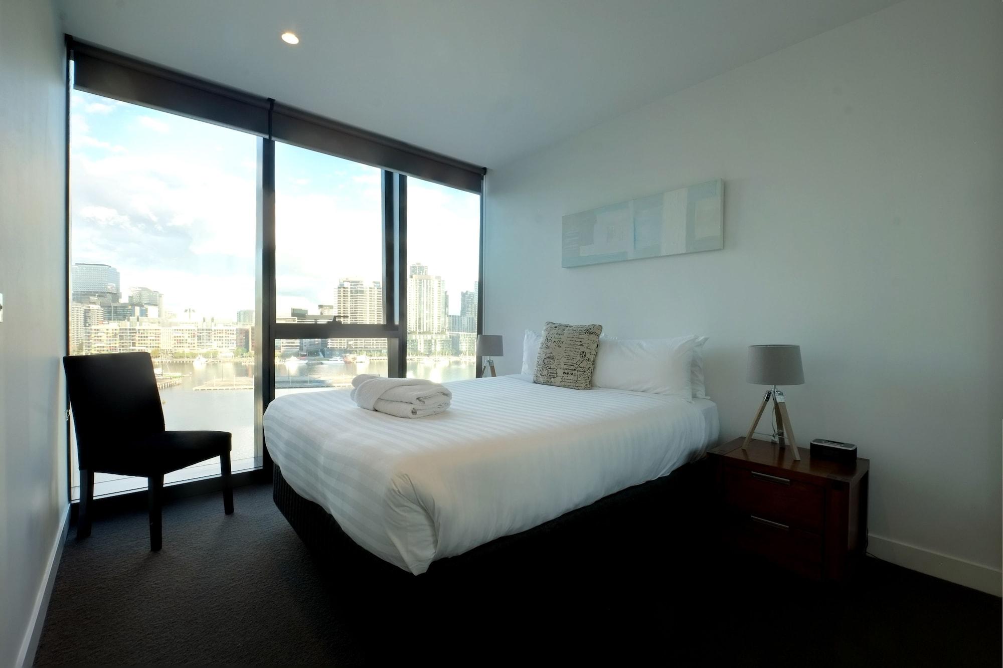 Acd Apartments Melbourne Exterior photo