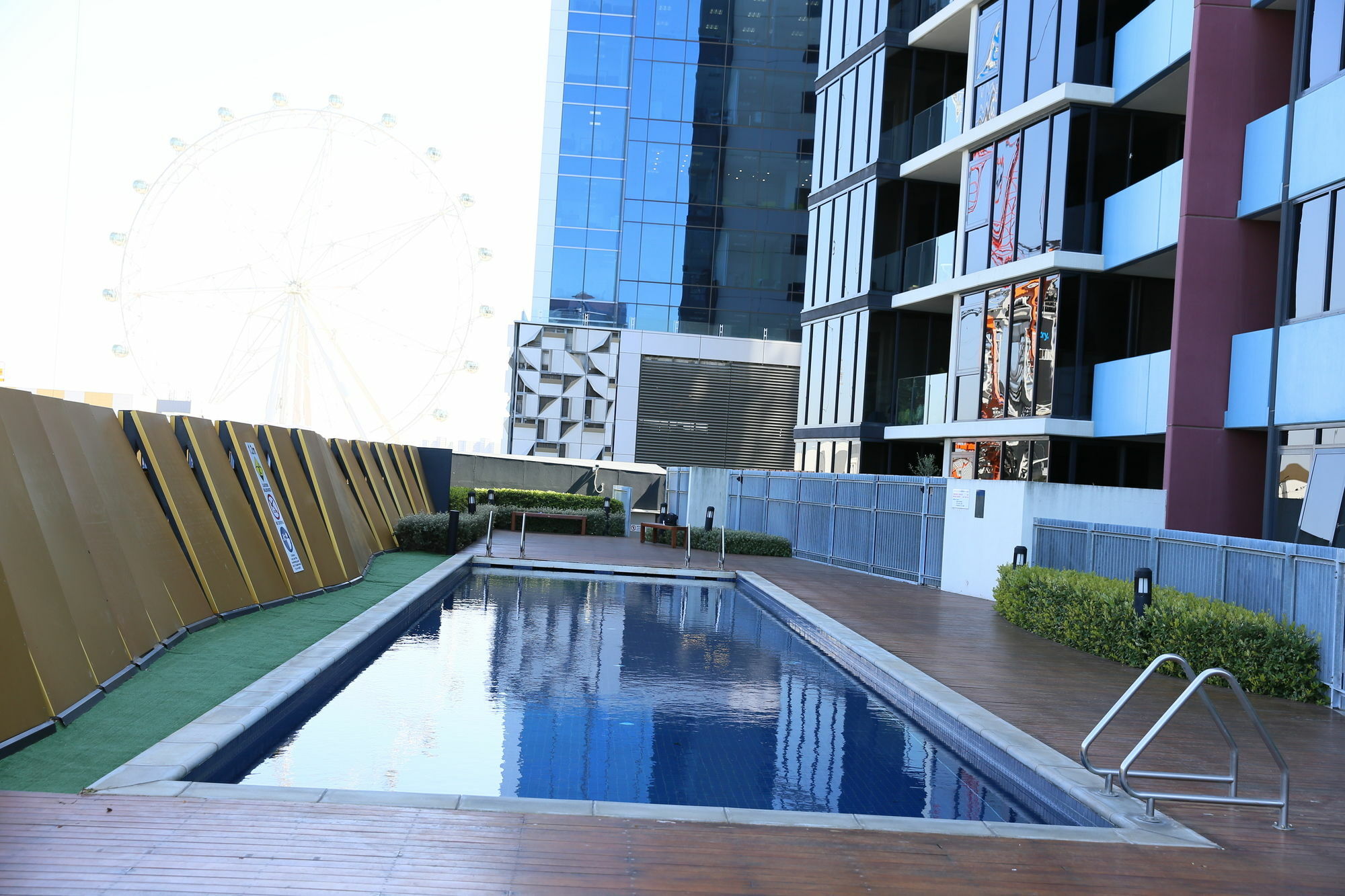 Acd Apartments Melbourne Exterior photo